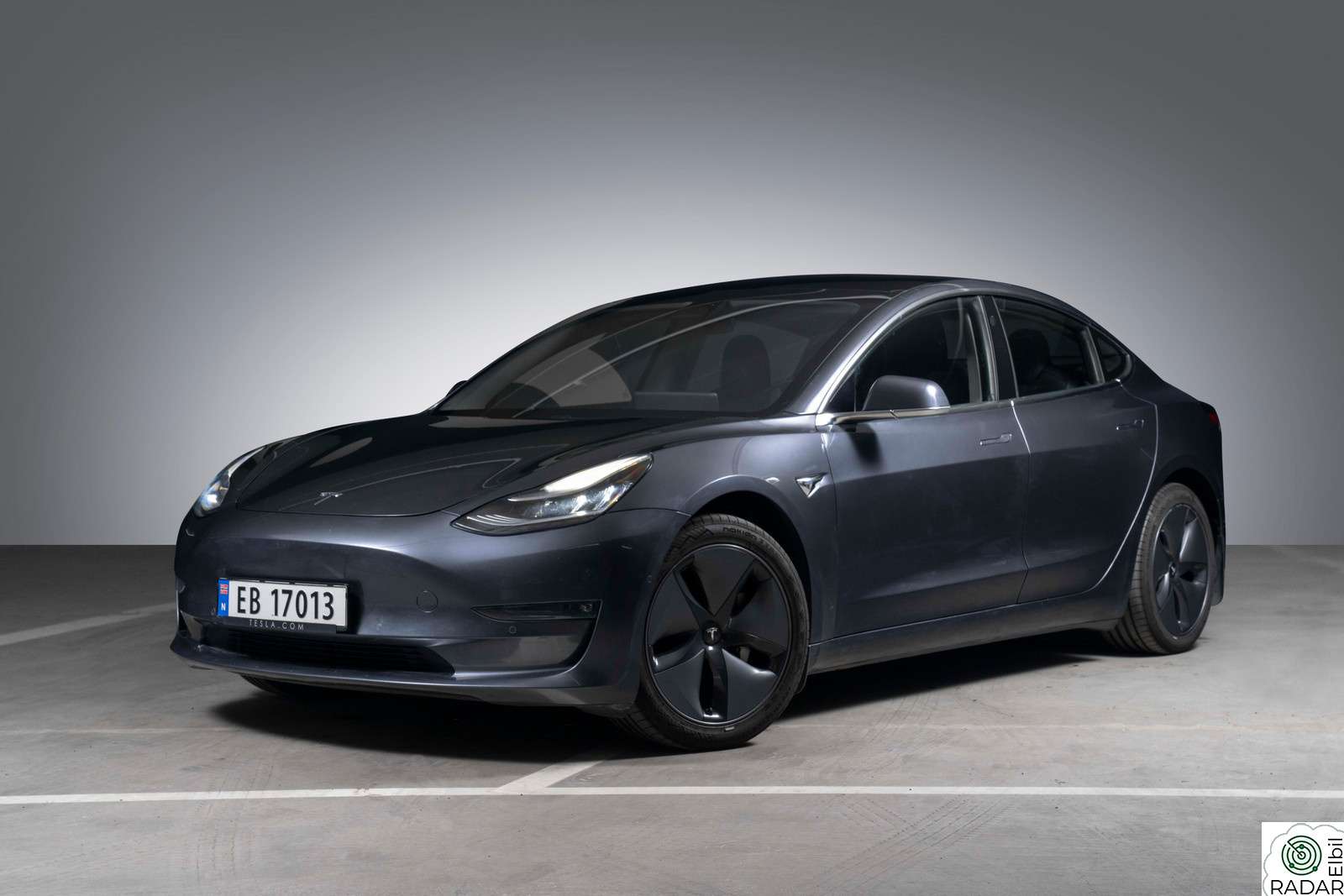 TESLA Model 3 Long Range AWD