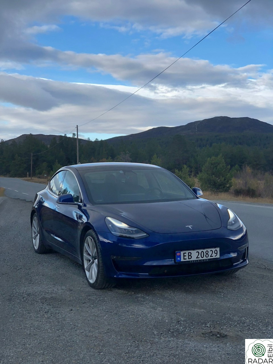 TESLA Model 3 AWD, FSD, 1 eier, hengerfeste, batterigaranti.