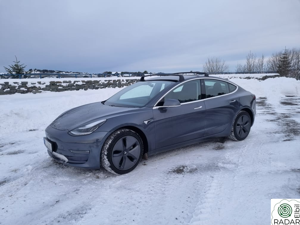 TESLA Model 3 Long Range AWD