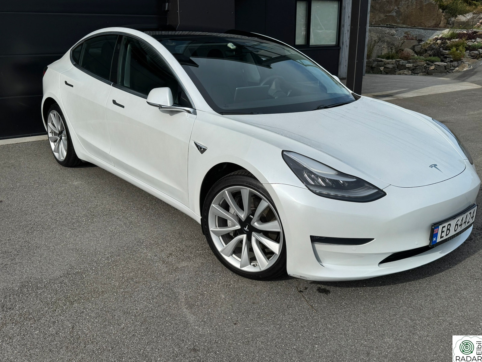 TESLA Model 3 Long Range AWD