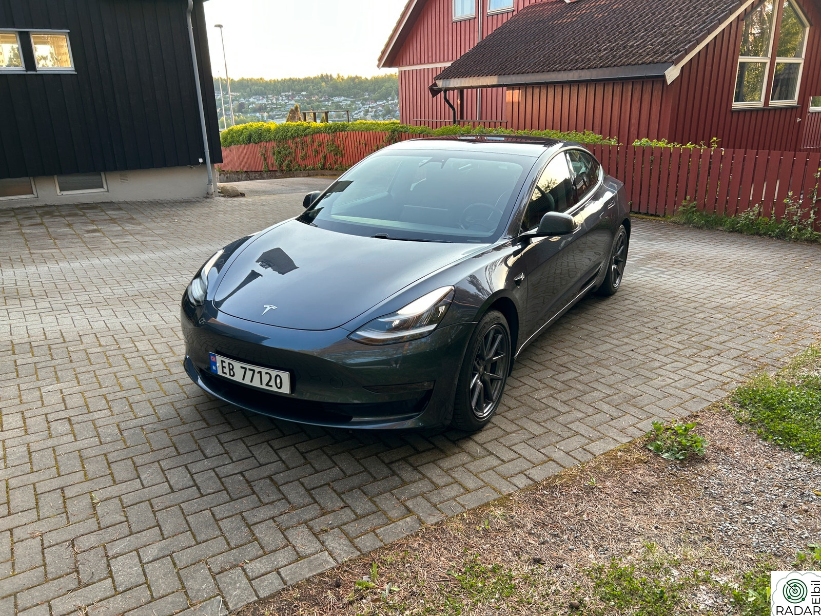 TESLA Model 3 Long Range AWD