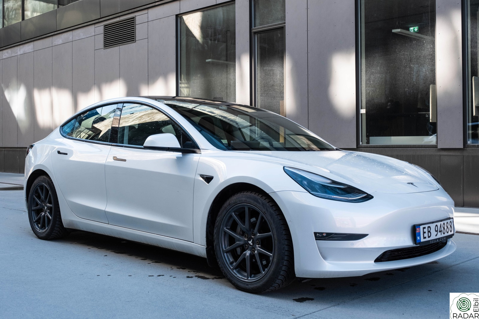 TESLA Model 3 SE KM! | Long-Range | AWD | NORSK | SKINN | KROK |