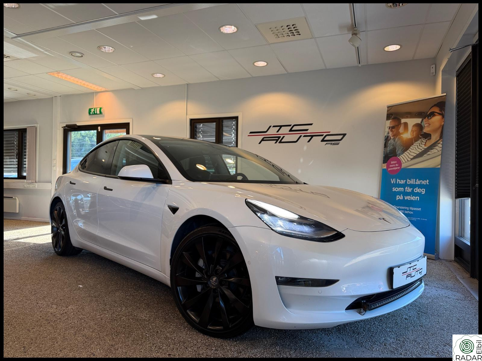 TESLA Model 3 Long Range / Facelift / Skinn / Premium lyd / H-feste /