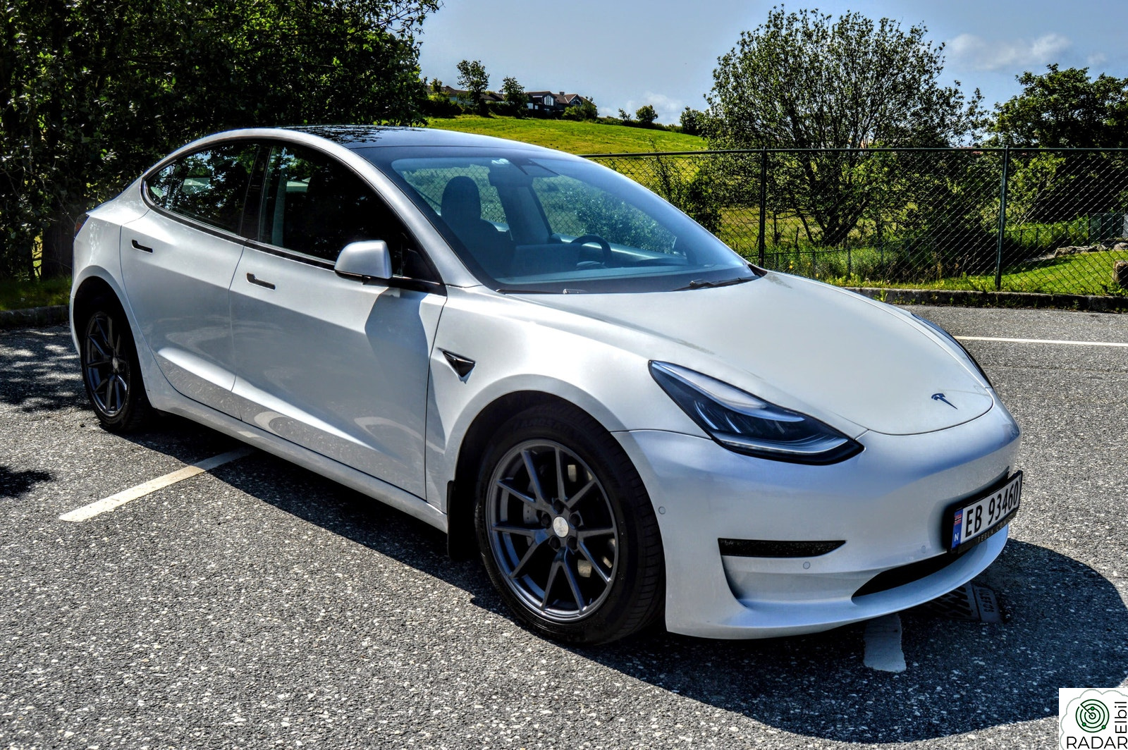 TESLA Model 3 Long Range AWD, varmepumpe, krok, antirust