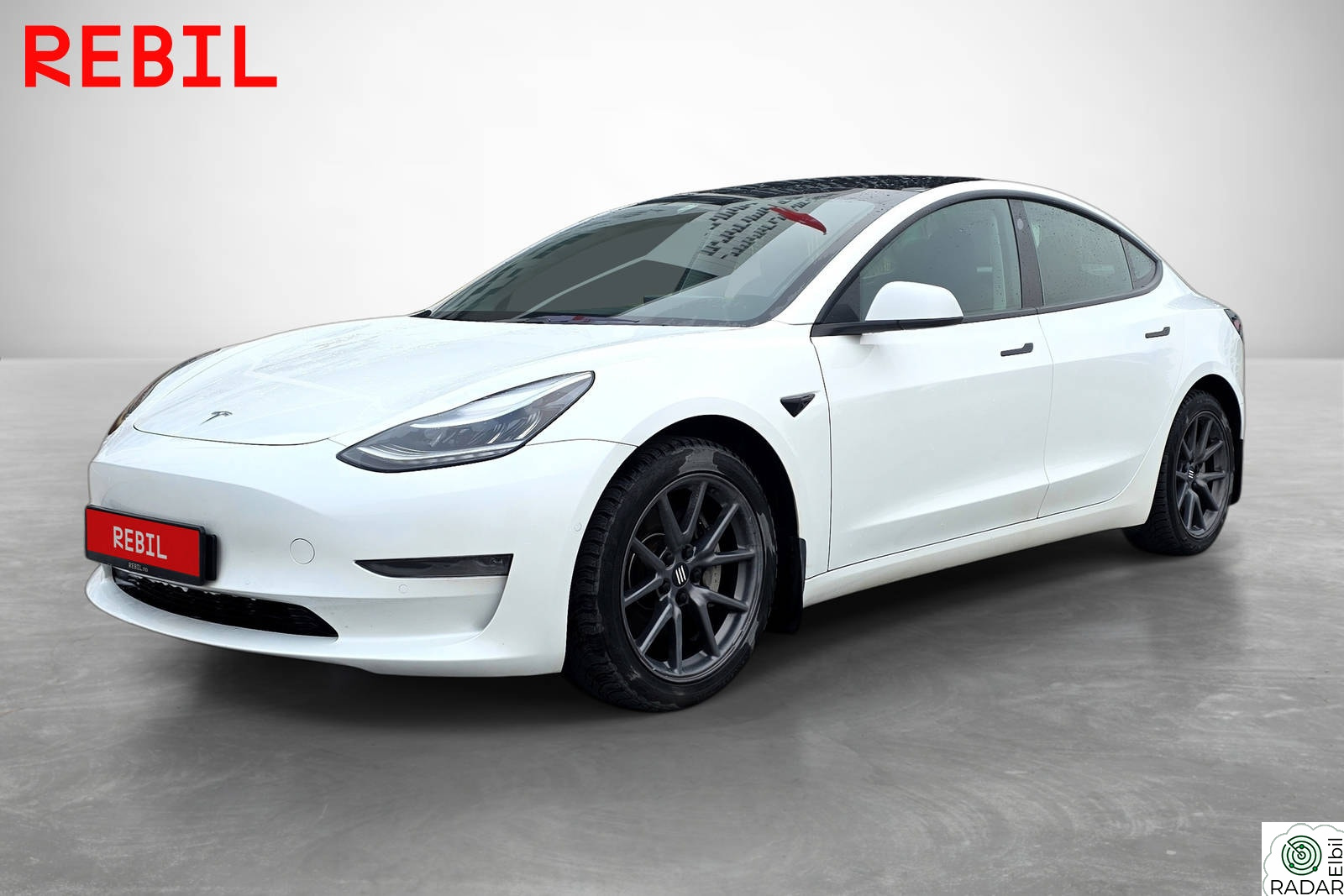 TESLA Model 3 Long Range/AP/AWD/Pano/Krok/ACC/V.pumpe/R.kam