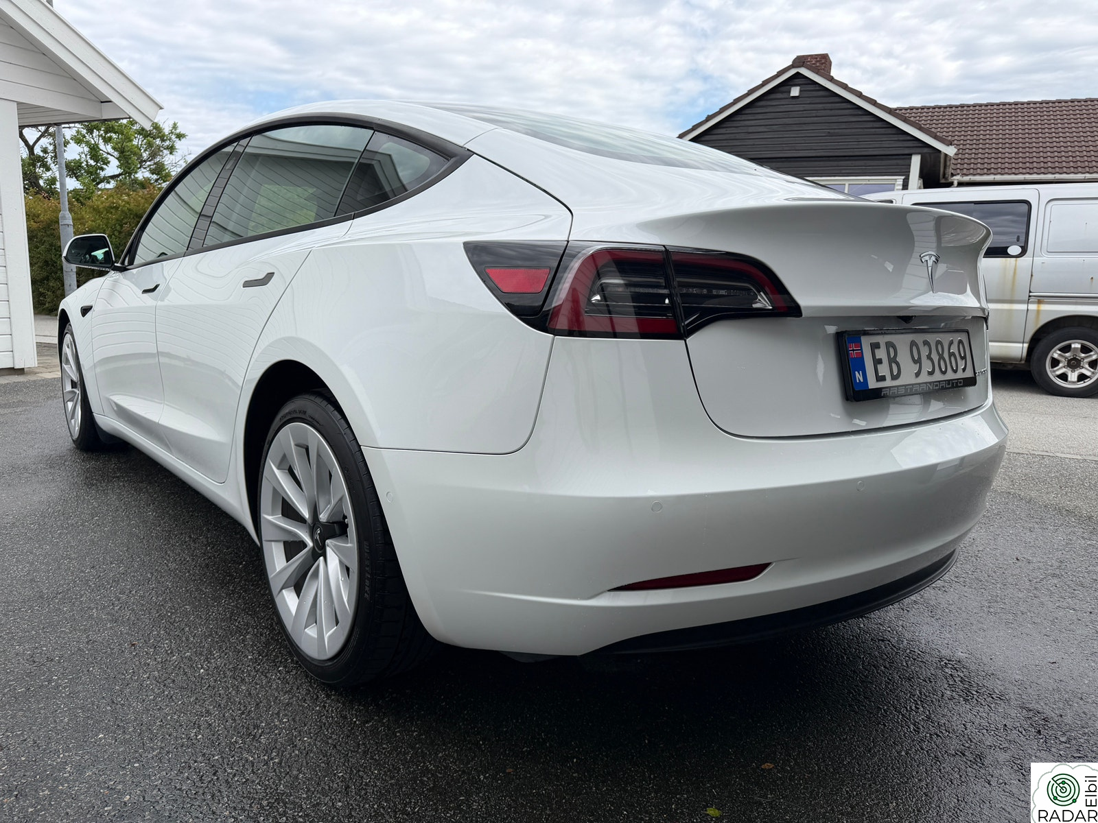 TESLA Model 3 Long Range AWD