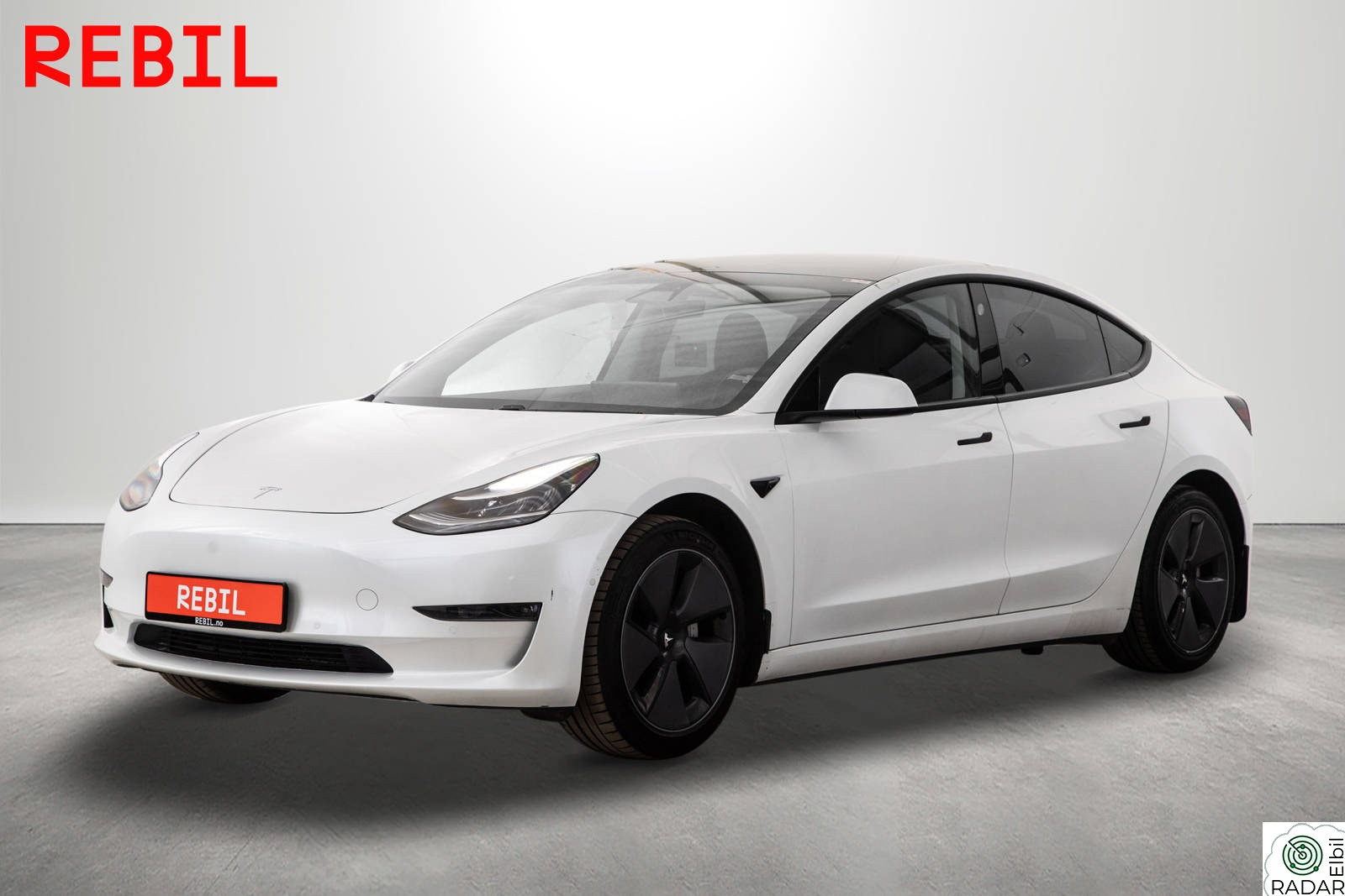 TESLA Model 3 Long Range/AP/MCU2/Skinn/Pano/Hengerfeste