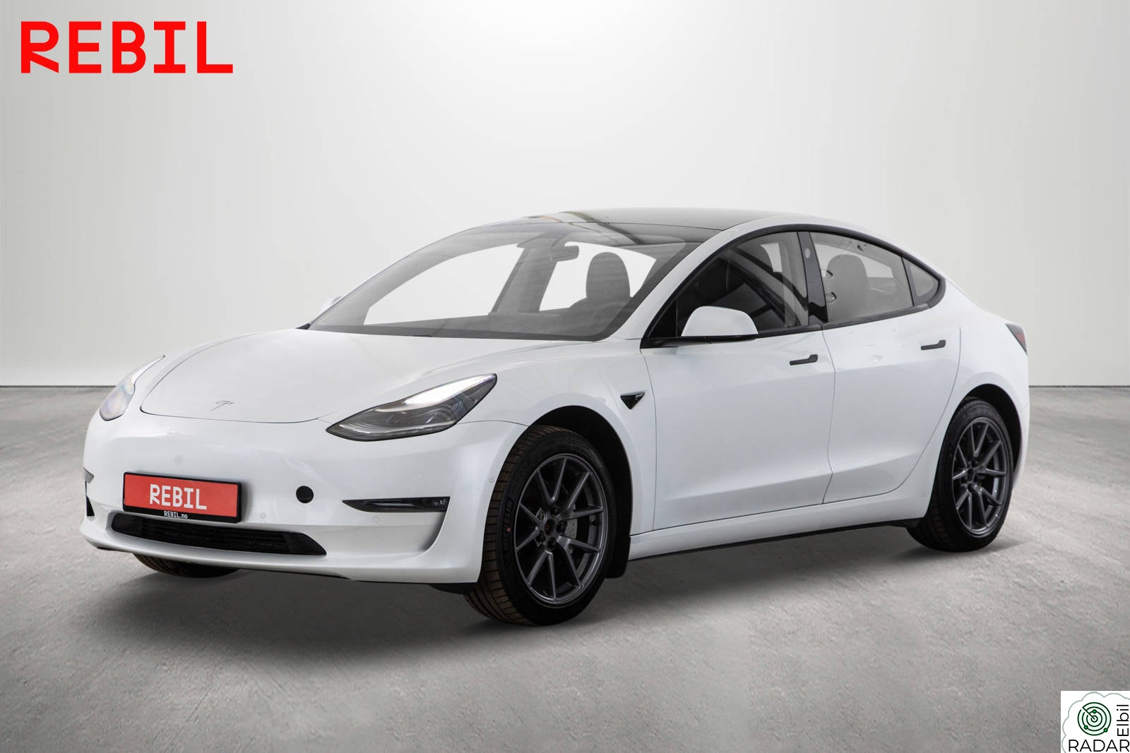 TESLA Model 3 580Km (75kWh) LR/AP/V.pumpe/Krok/AWD/Pano/Premium Lyd