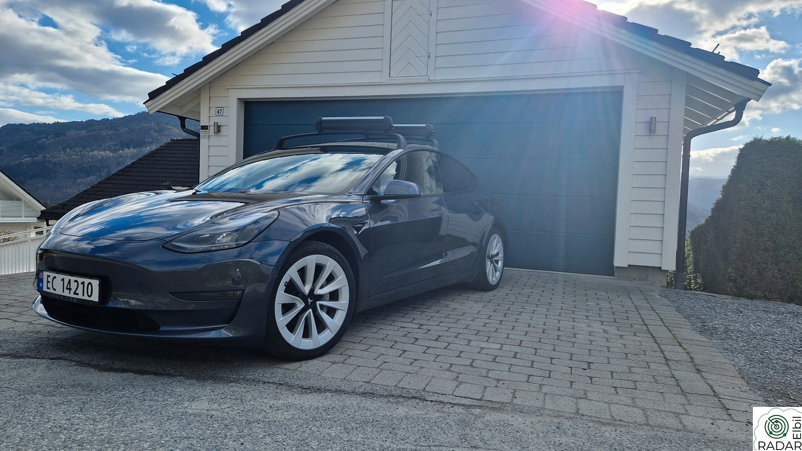 TESLA Model 3 Long Range AWD