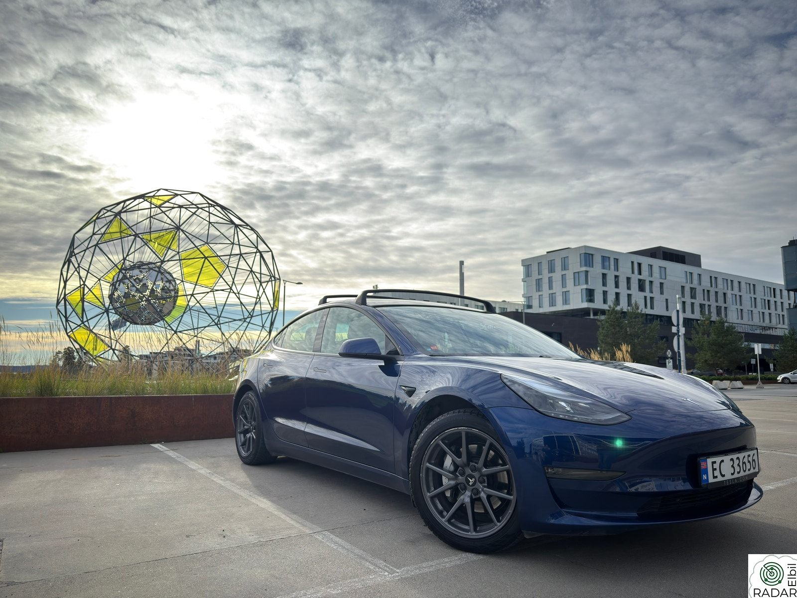 TESLA Model 3 LR AWD-580km |Takstativ |Hengerfest |Takboks |Gulvmatt