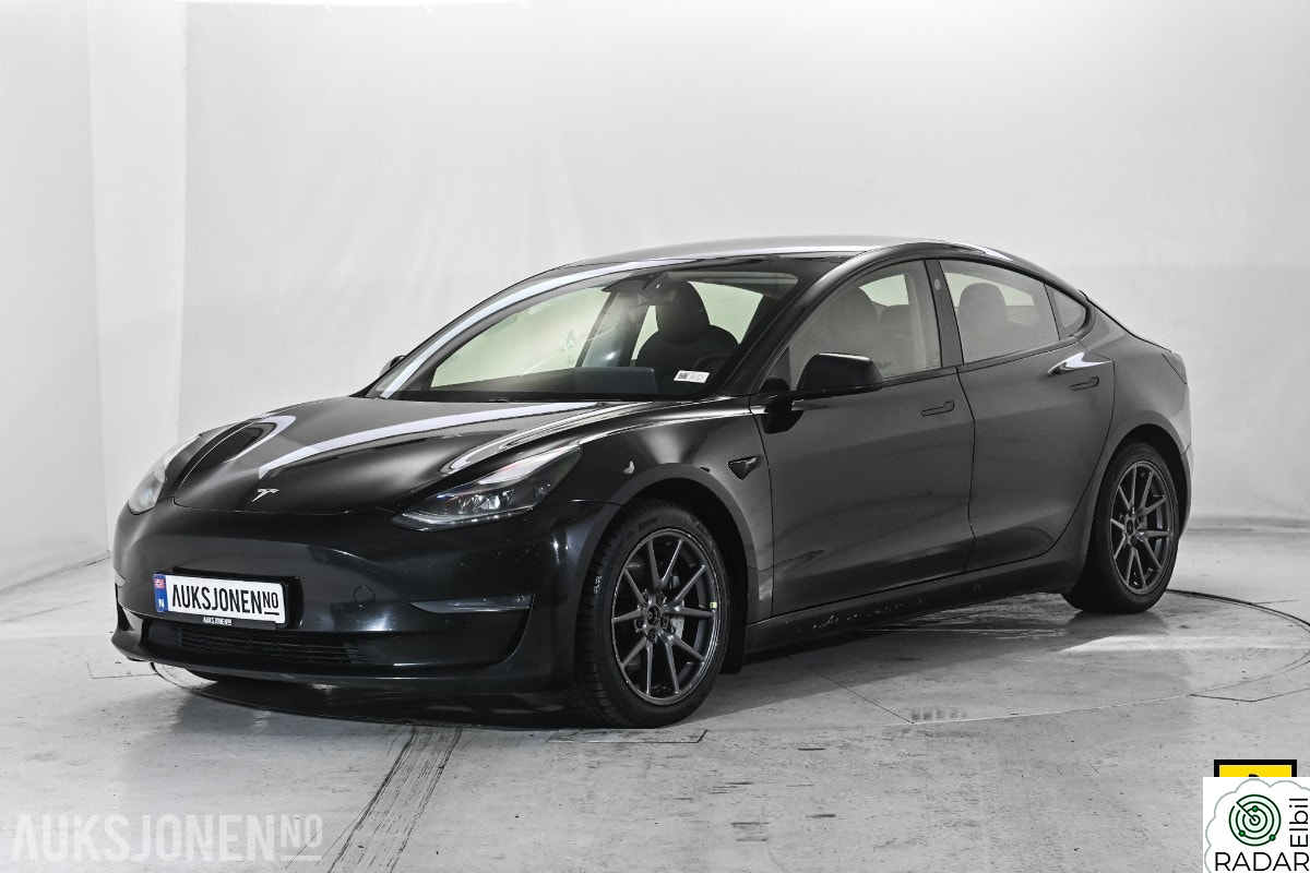 TESLA Model 3 LR AWD HENGERFESTE AUTOPILOT NAVI KAMERA SKINN