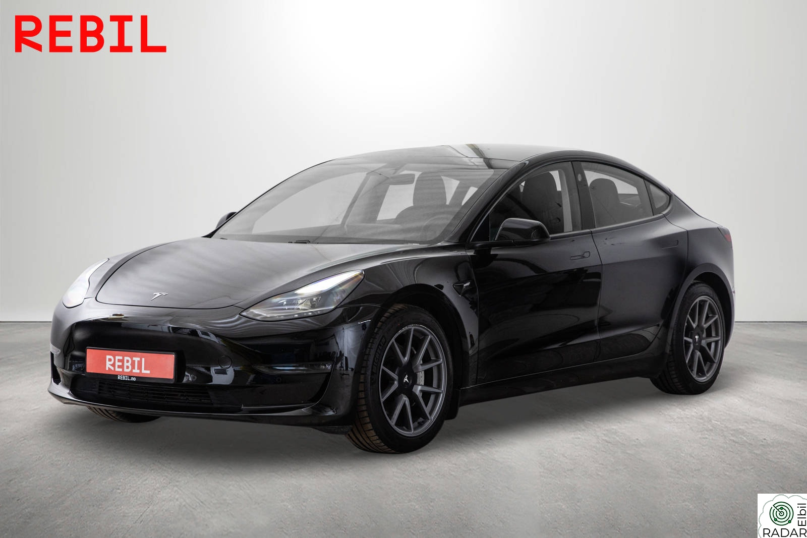 TESLA Model 3 614km/LongRange/Autopilot/V.Pumpe/MCU2/Pano
