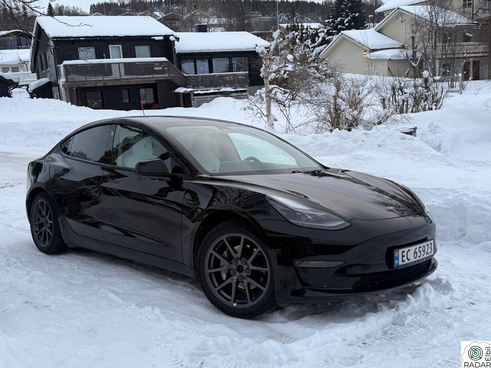 TESLA Model 3 Long Range AWD