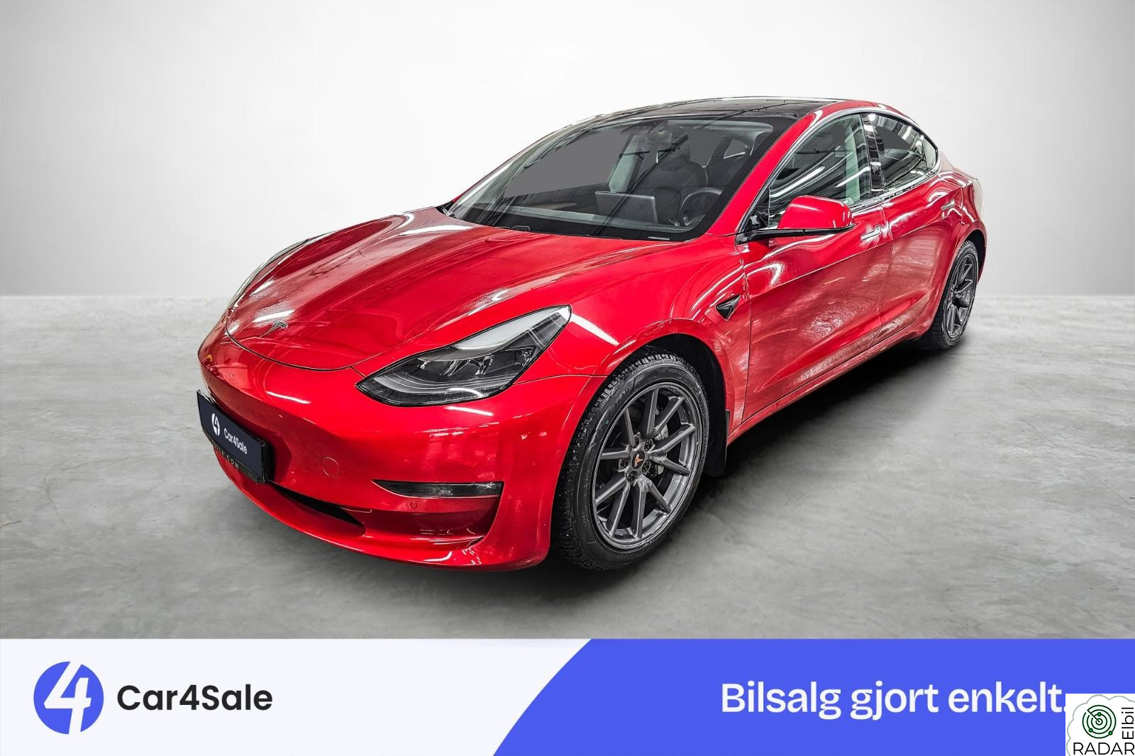 TESLA Model 3 Long Range AWD 614km/ / Krok / AP / Premium / S+V ++