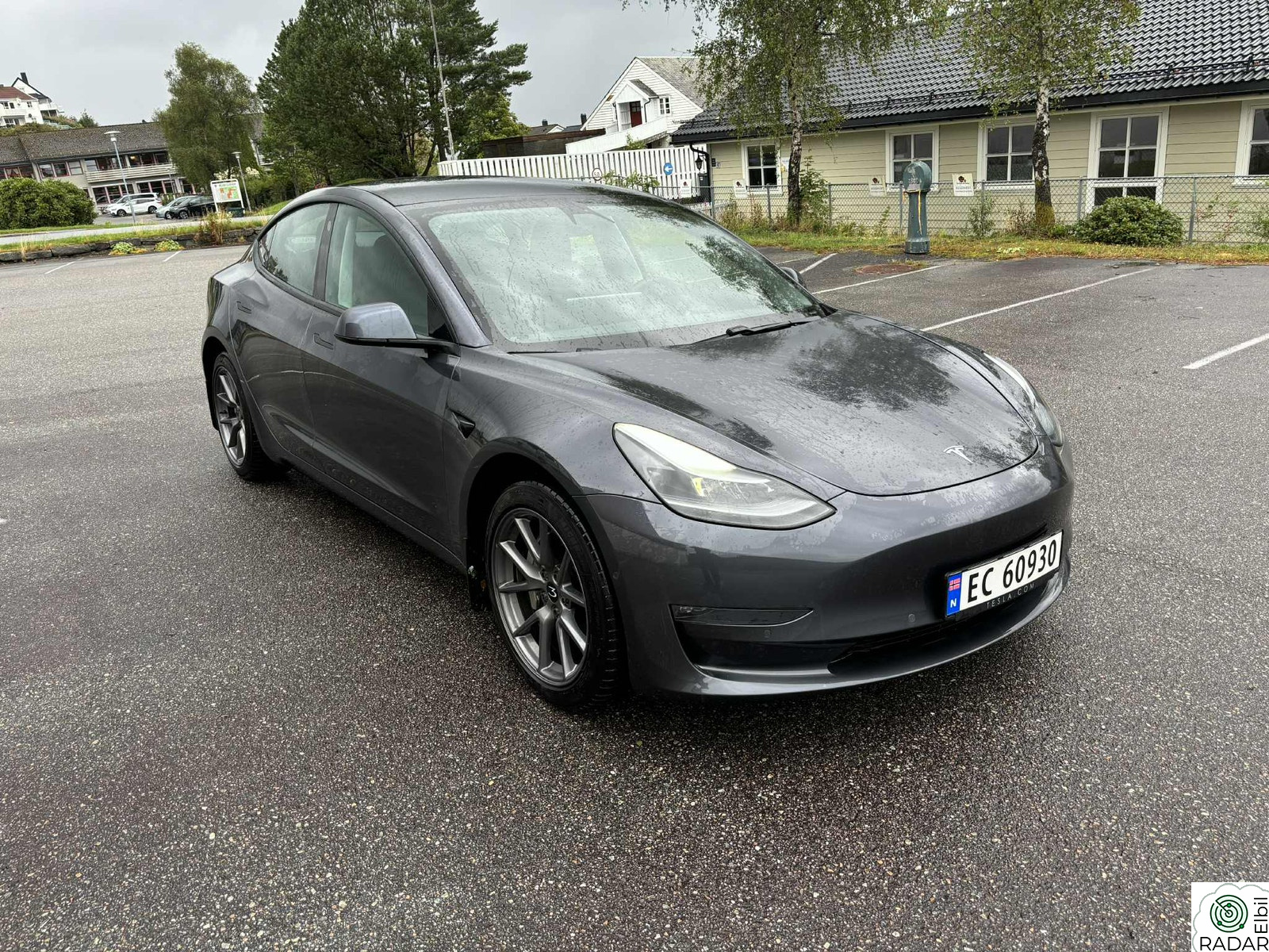 TESLA Model 3 Long Range AWD