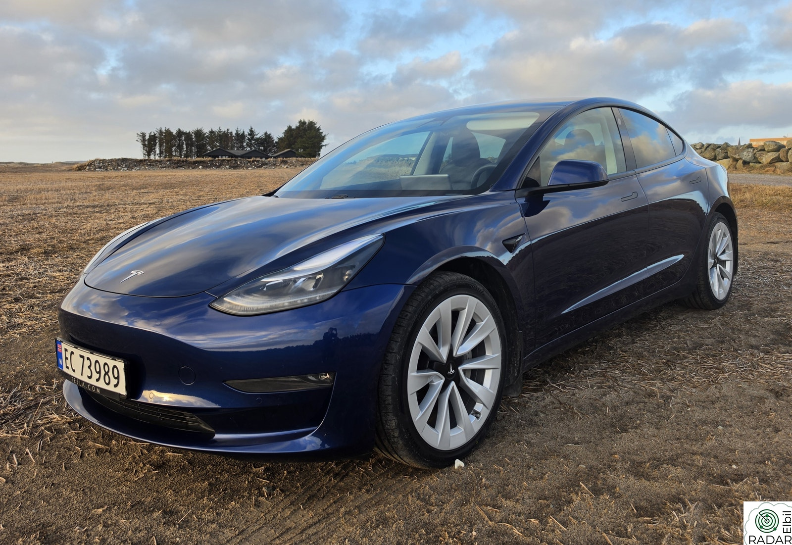 TESLA Model 3 LR AWD Facelift | 614km | NAF-testet | Krok | Garanti