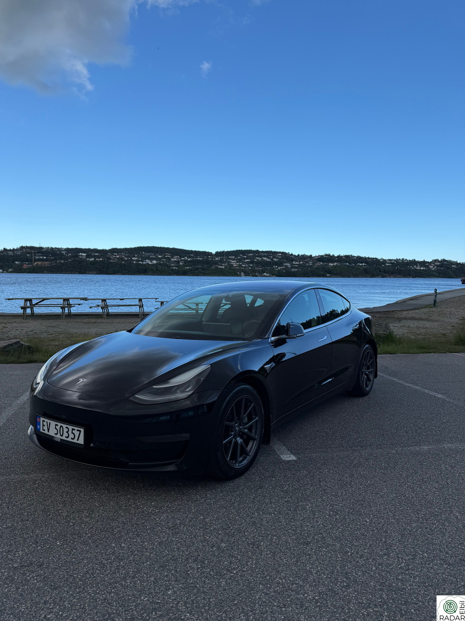 TESLA Model 3 Long Range AWD