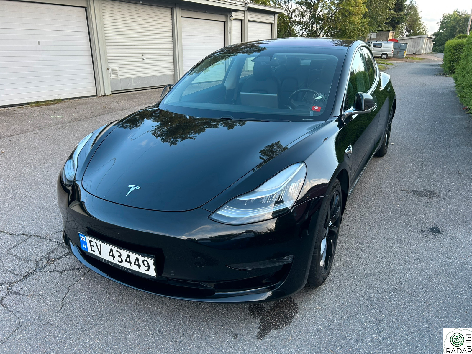 TESLA Model 3 Long Range AWD premium lydanlegg