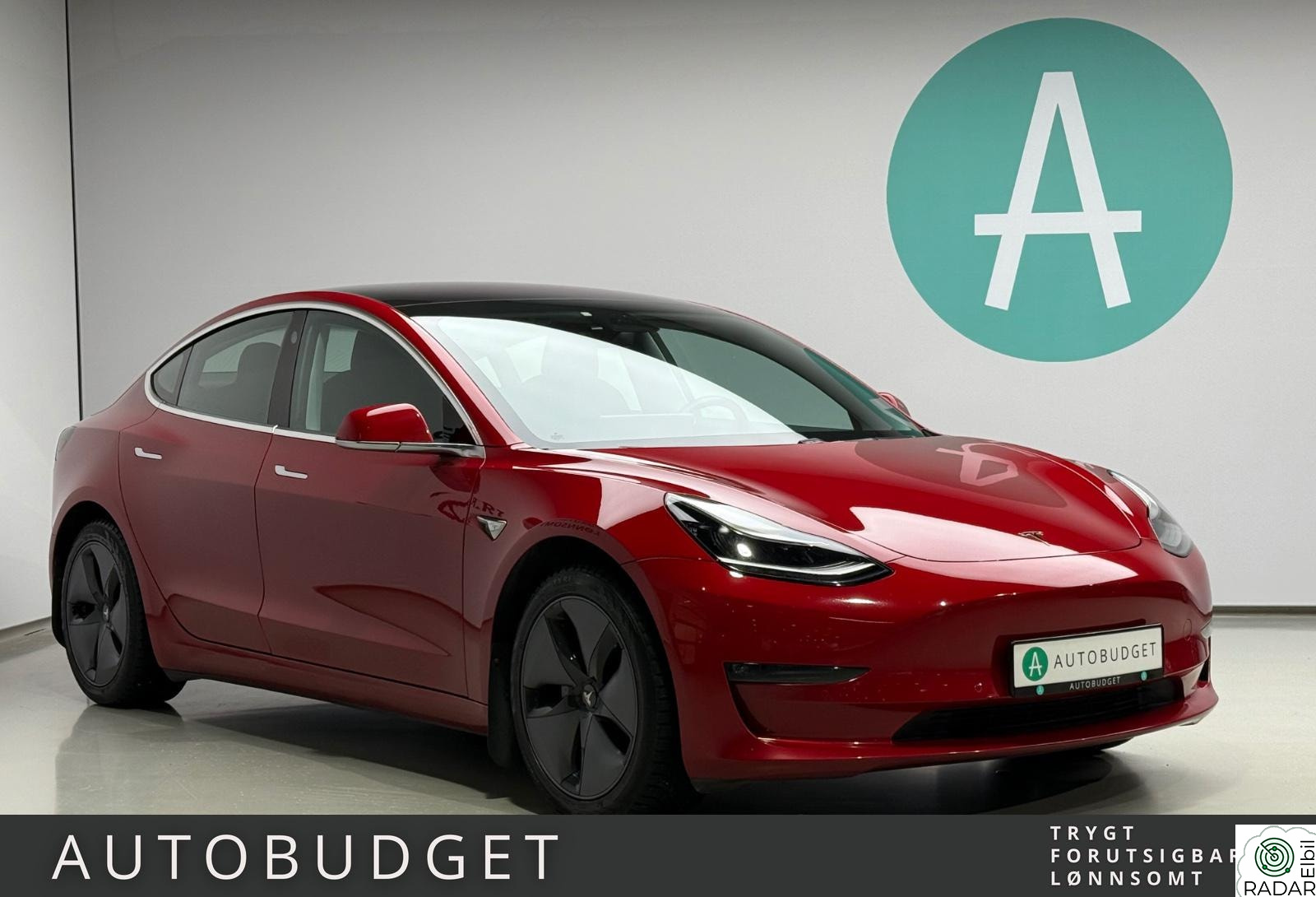 TESLA Model 3 Model 3 LR / Premium / Skinn / 560km / Dab / Pano