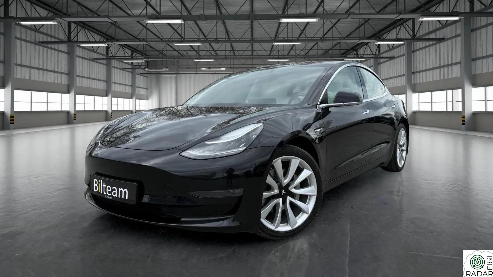 TESLA Model 3 LONG RANGE/DUEL MOTOR/AUTOPILOT/APP/PANO/R-KAM/EU27