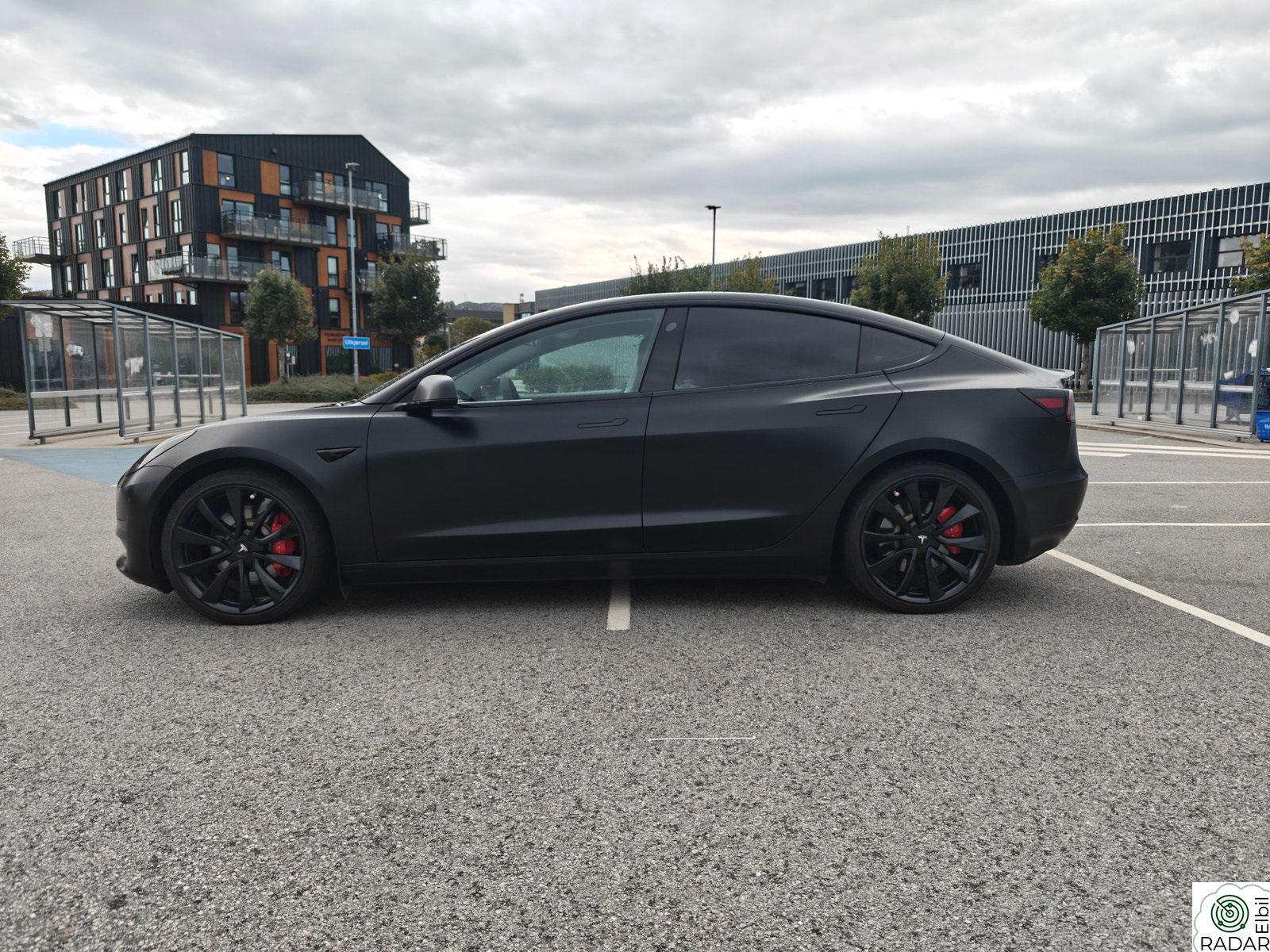 TESLA Model 3 Performance AWD