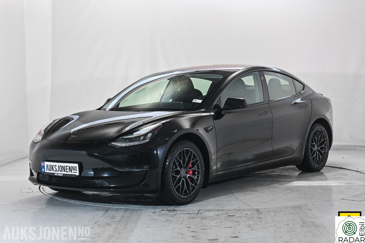 TESLA Model 3 PERFORMANCE 20'' PANORAMA PREMIUM LYD & INTERIØR