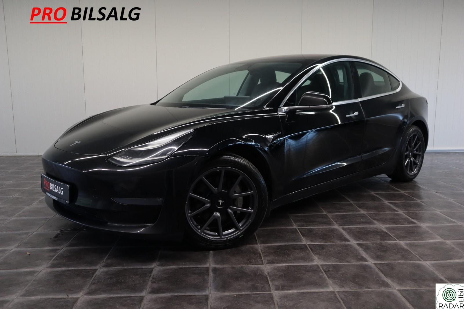 TESLA Model 3 AWD LONG RANGE 560 KM/AUTOPILOT 3 FSD/360 KAMERA/PANO