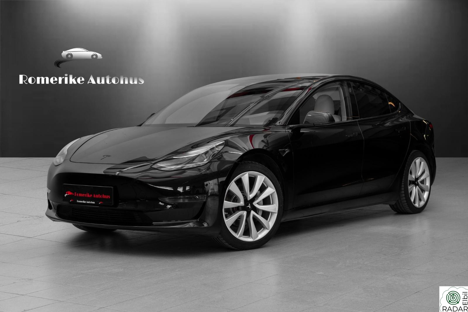 TESLA Model 3 Long Range AWD // SortOptikk, UltraWhite, ACC-BOOST+++