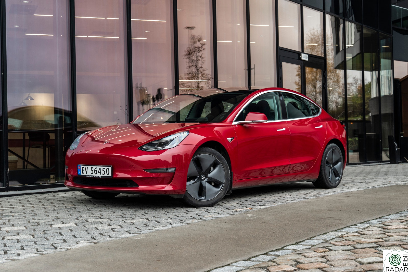 TESLA Model 3 Long Range AWD