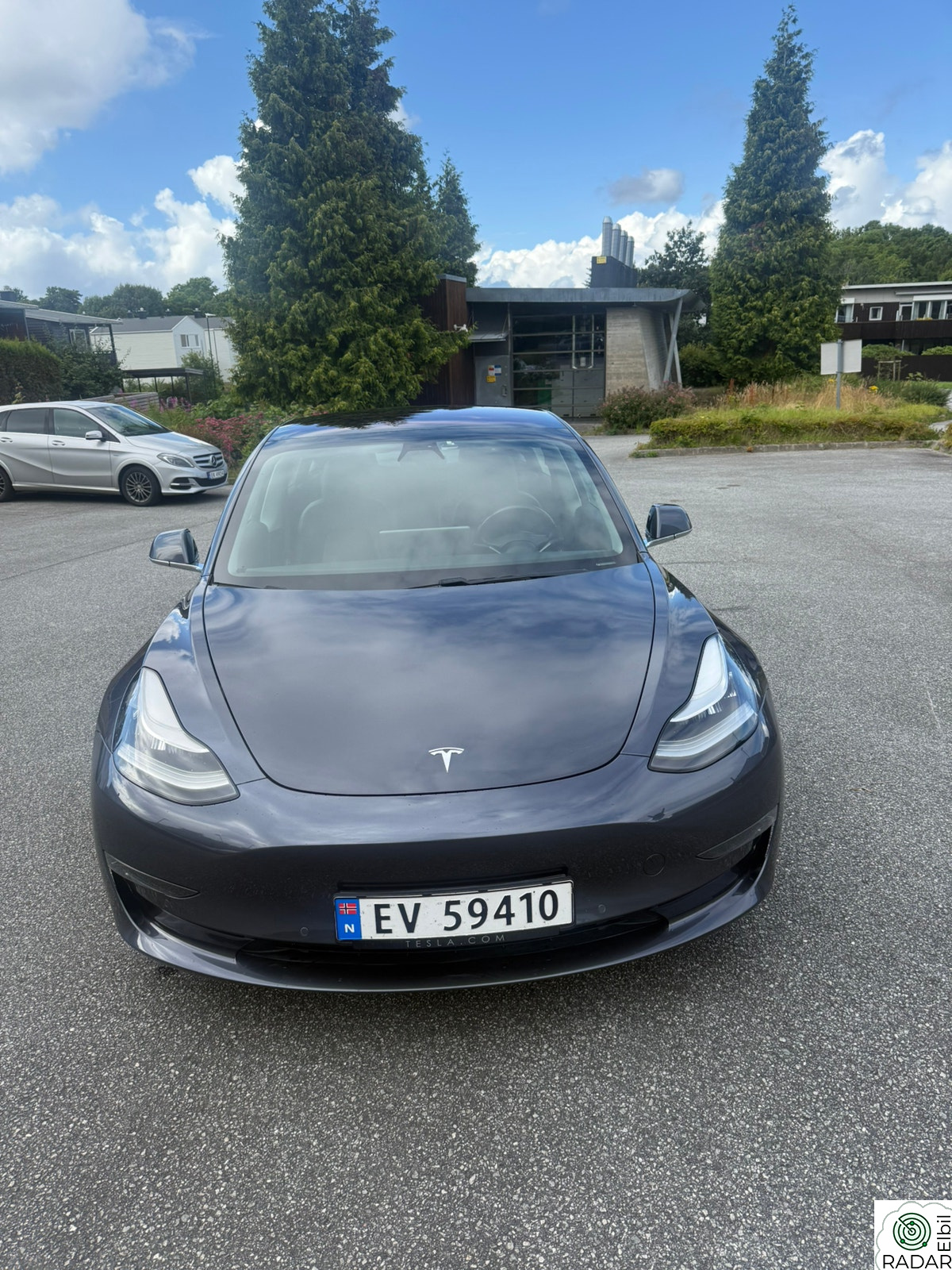TESLA Model 3 Long Range AWD