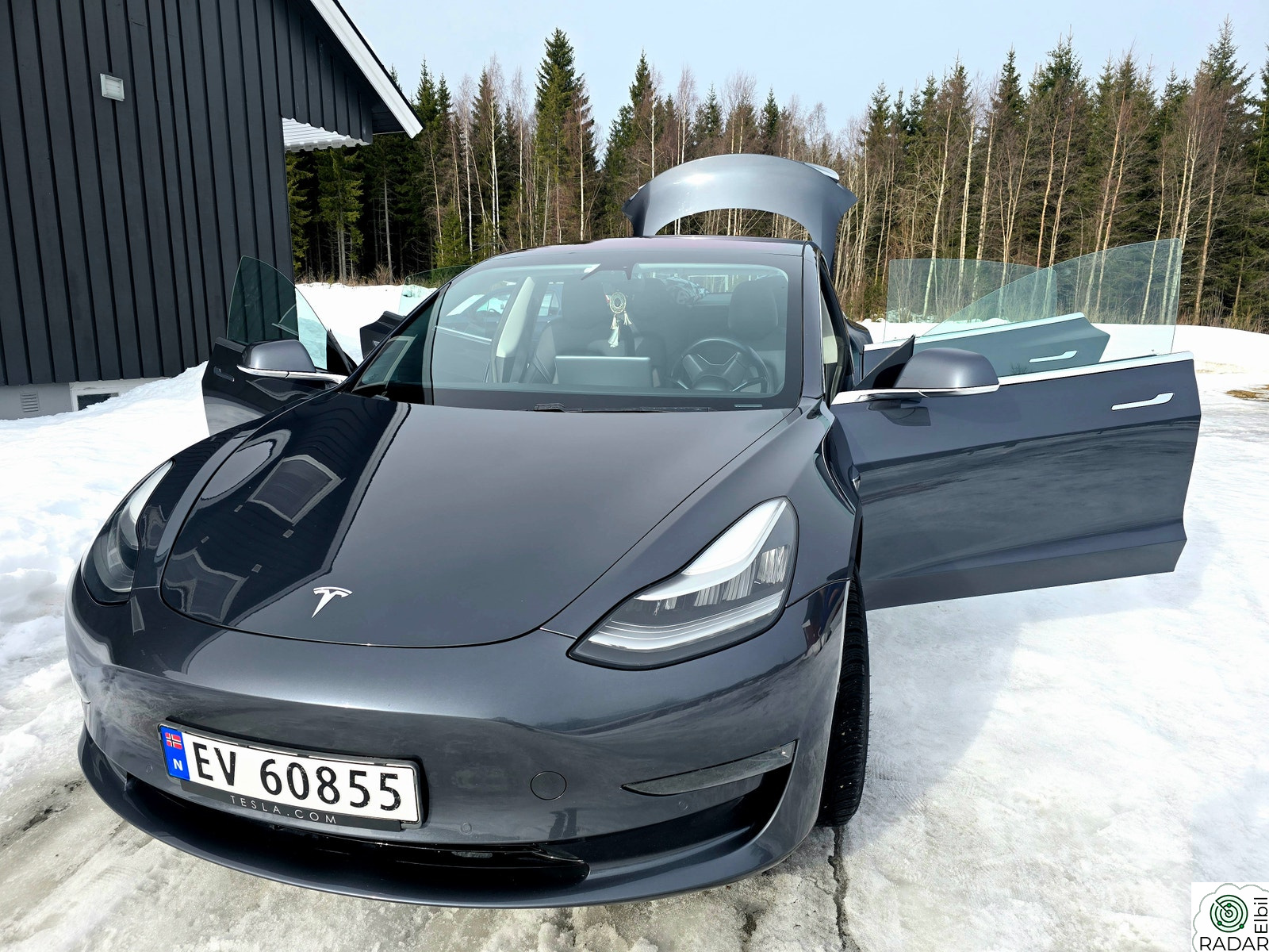 TESLA Model 3 Long Range AWD