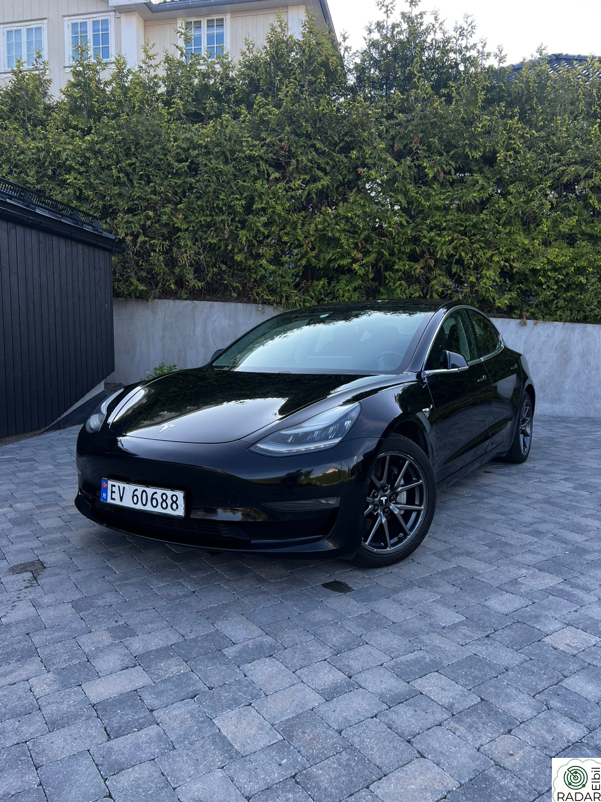 TESLA Model 3 Long Range AWD
