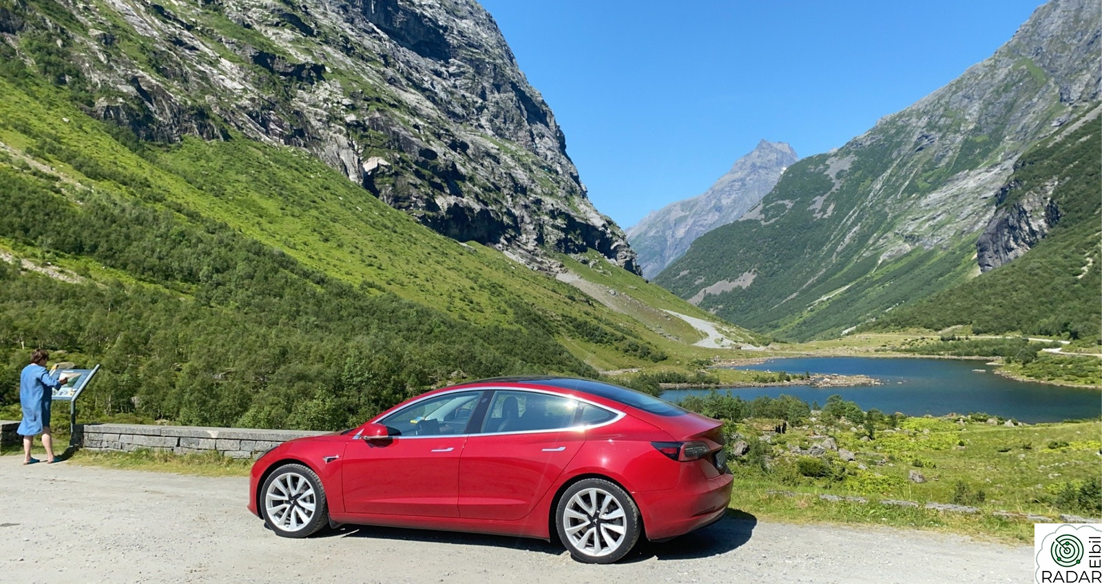 TESLA Model 3 Long Range AWD