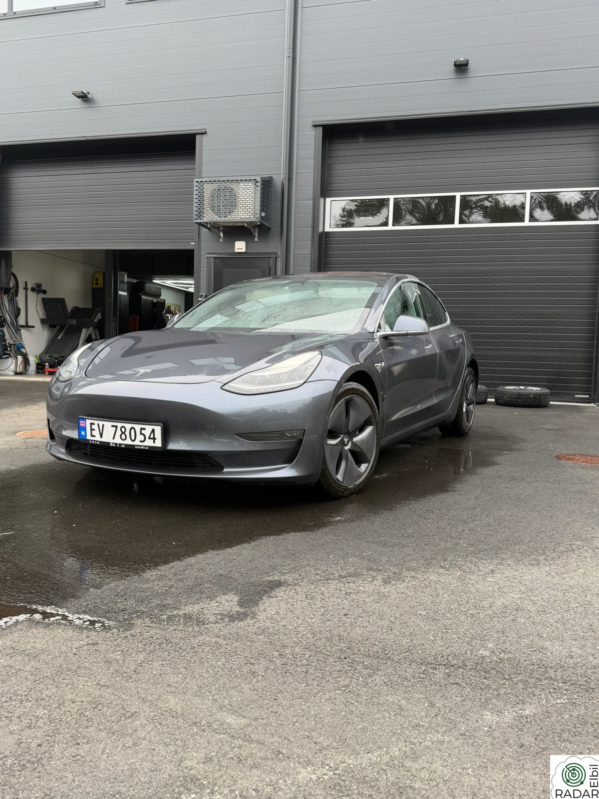 TESLA Model 3 Long Range AWD