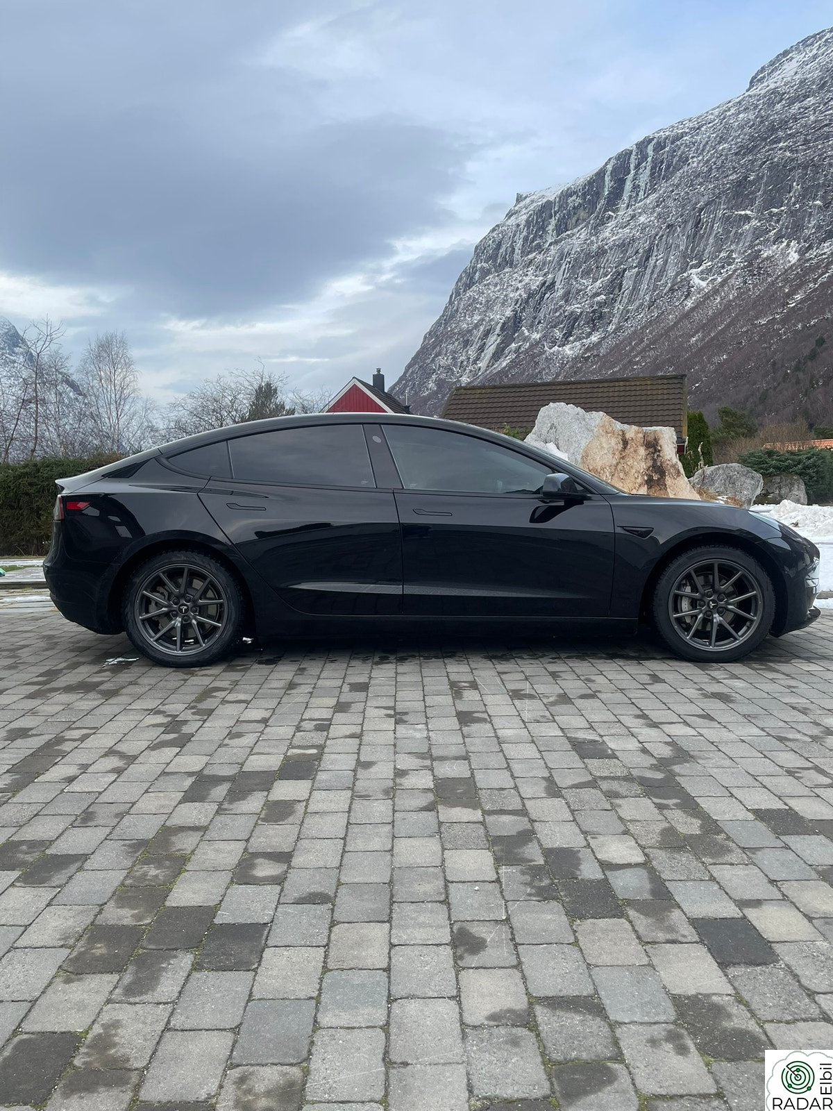 TESLA Model 3 Long Range AWD