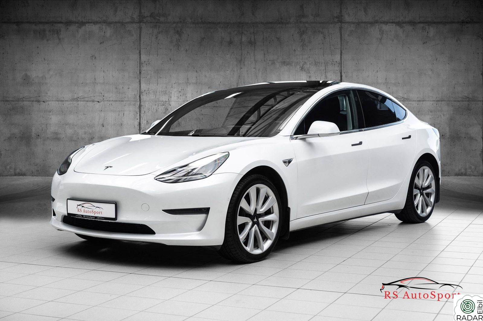 TESLA Model 3 LONGE RANGE AWD 560KM AUTOPILOT PANORAMA S+V
