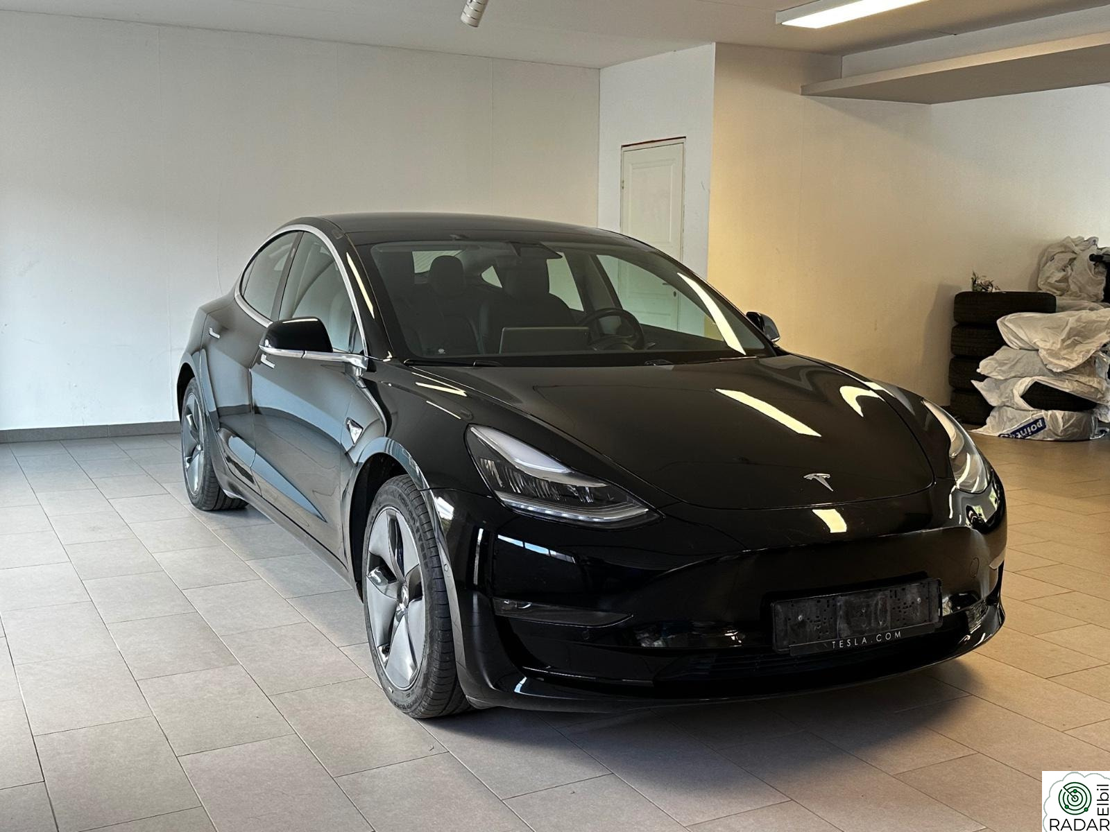 TESLA Model 3 Long Range AWD Autopilot Skinn Vinterpak EU-06.27 1Eier