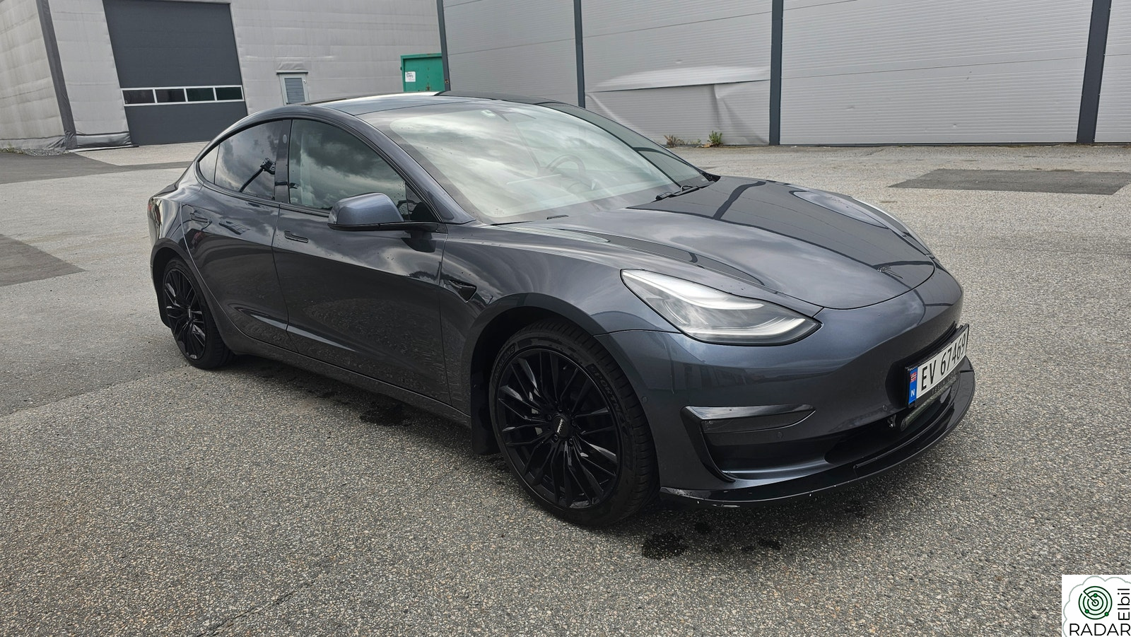 TESLA Model 3 Long Range AWD