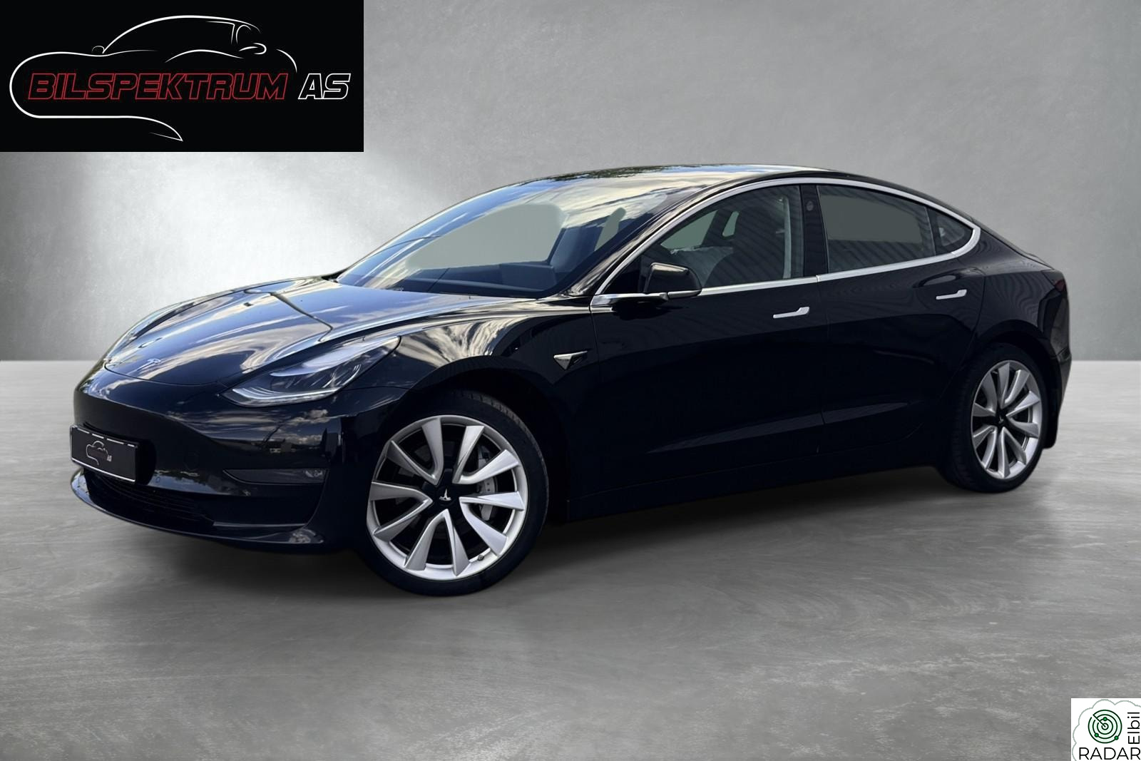 TESLA Model 3 Stealth Performance AWD // TrackMode, Skinn, Krok, ++