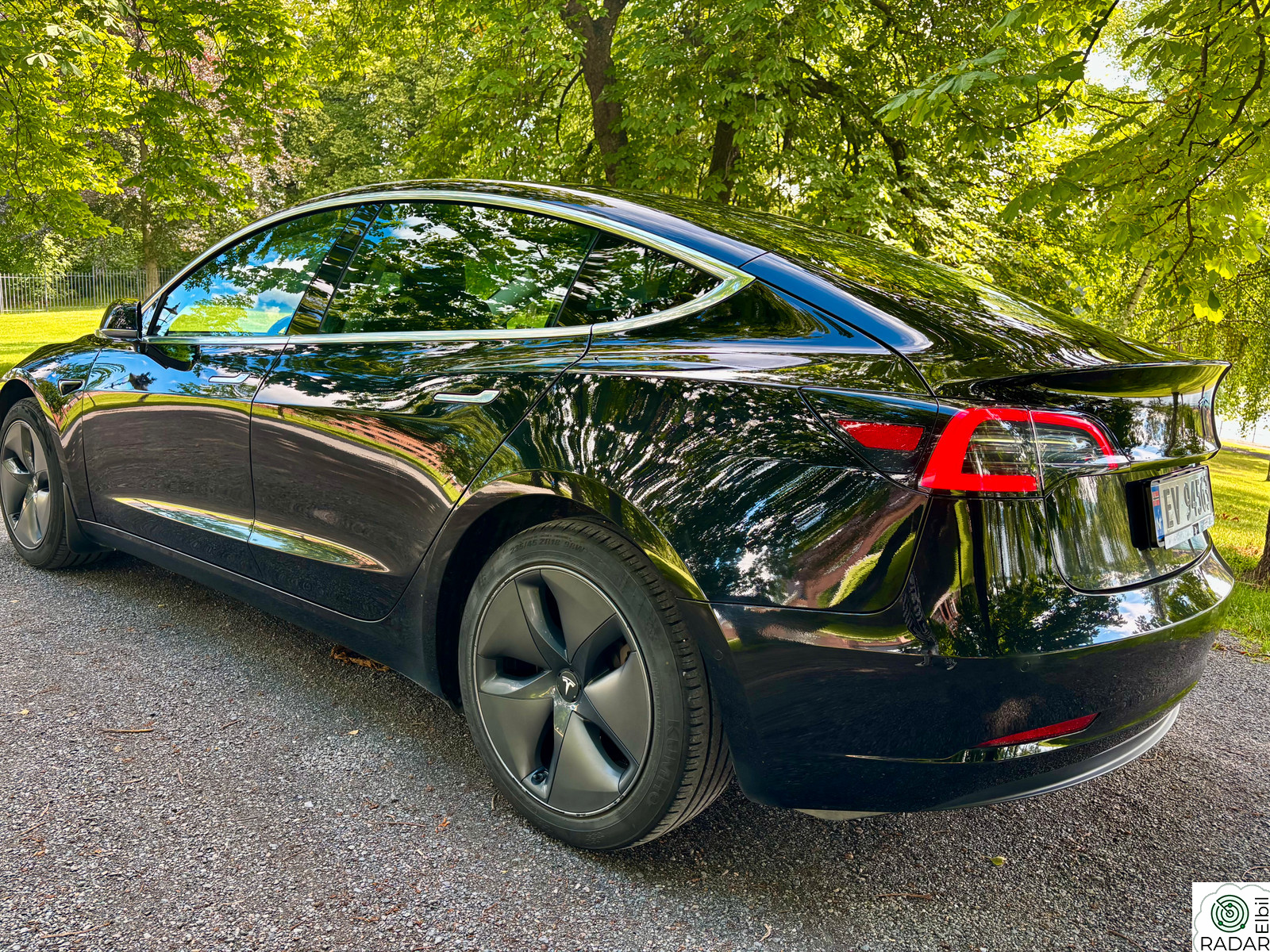 TESLA Model 3 NYTT BATT!|Long Range|4X4|Autopilot|360K|Skinn|EU OK