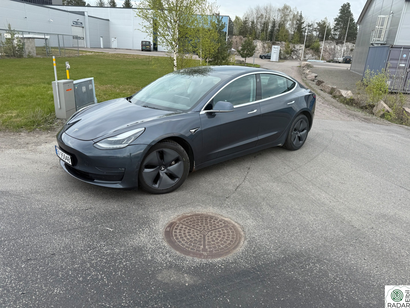 TESLA Model 3 LONG RANGE AWD,PREMIUM LYD,560KM WLTP
