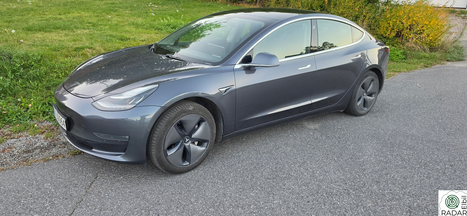 TESLA Model 3 Long Range AWD