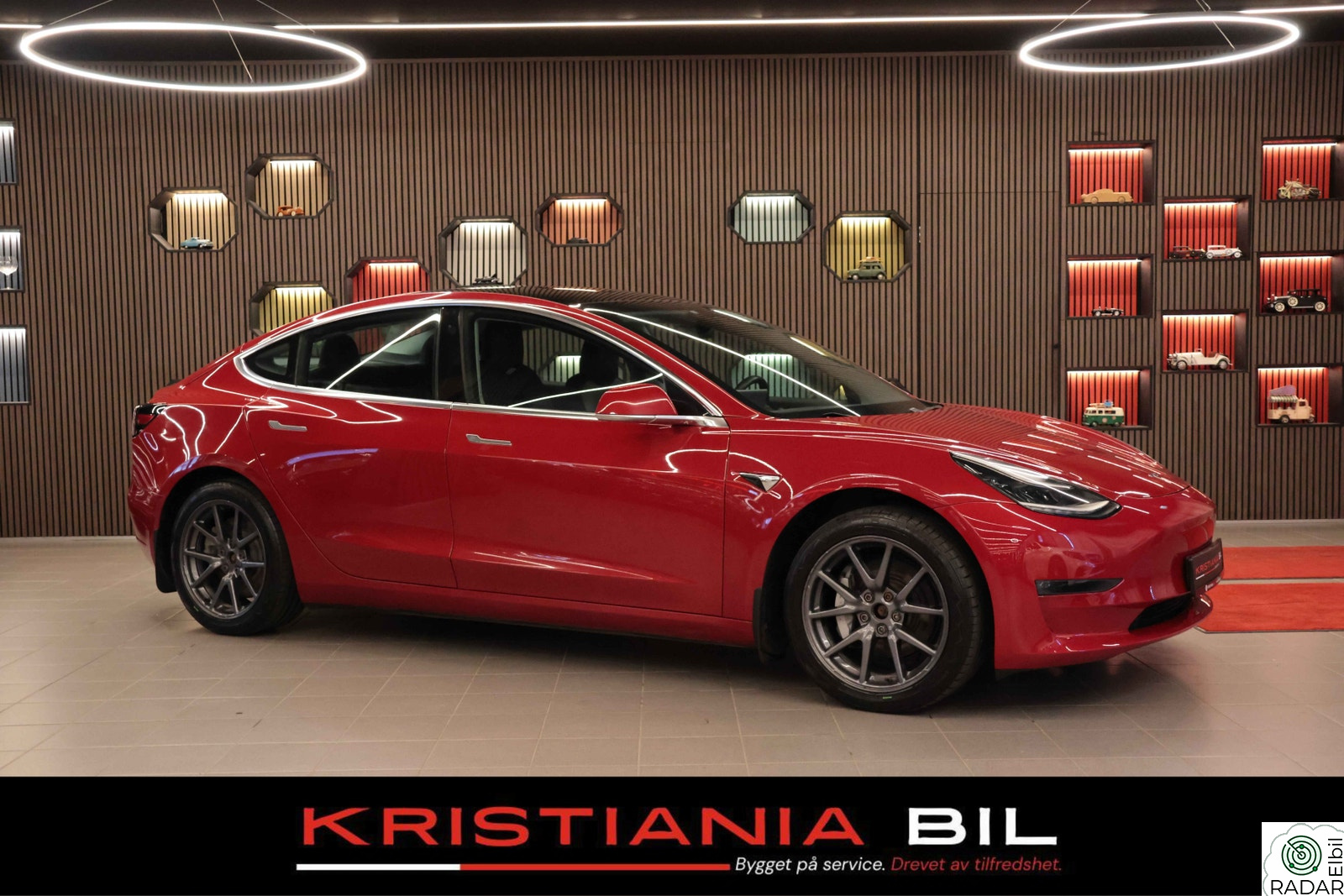 TESLA Model 3 LONG RANGE/4X4/AUTOPILOT/PREMIUM/SKINN/PANO/ACC/KROK