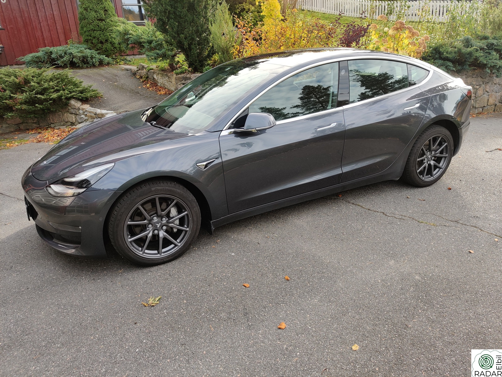 TESLA Model 3 Long Range AWD