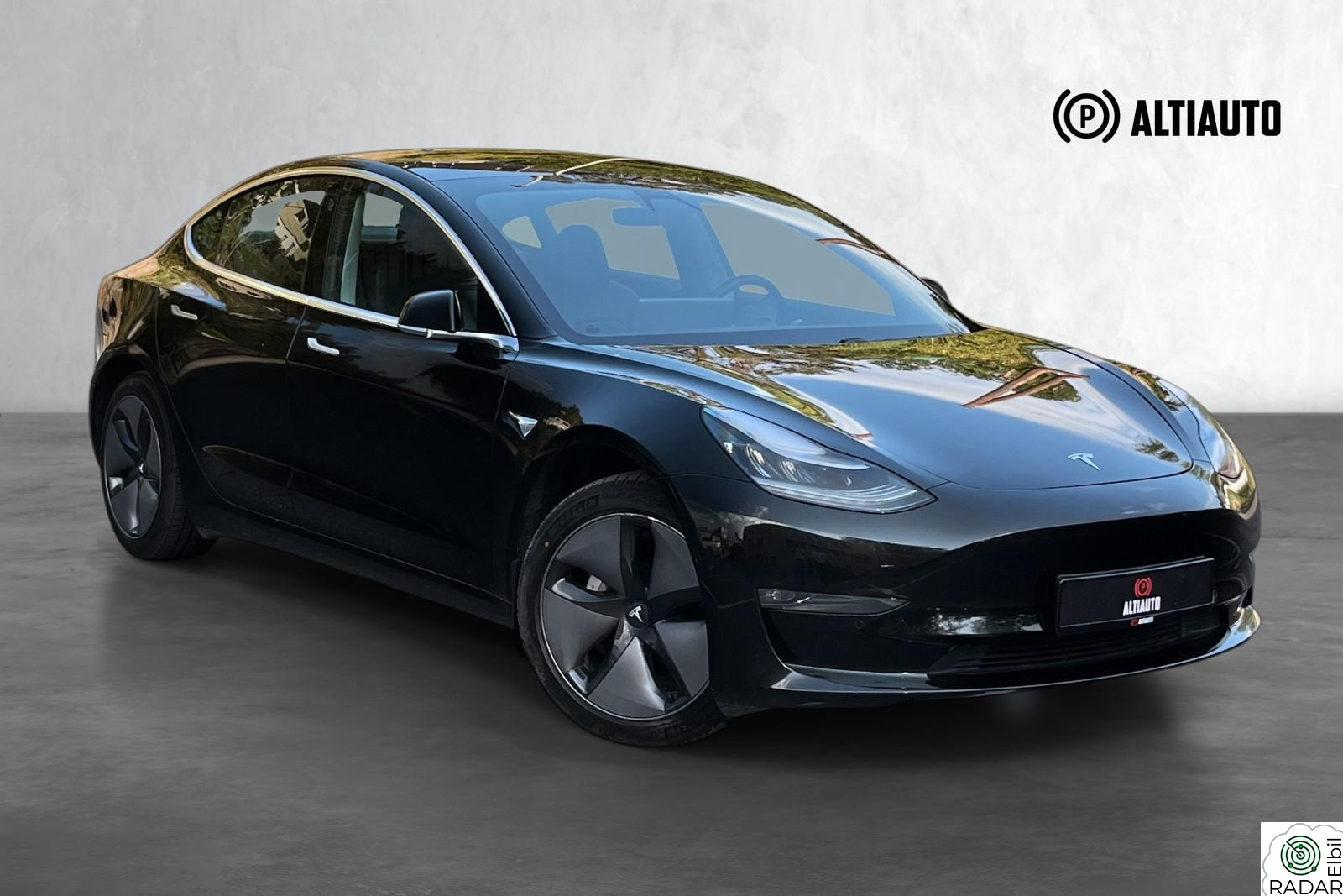 TESLA Model 3 LONG RANGE DUAL MOTOR/ FSD/ H.FESTE/ PREMIUM