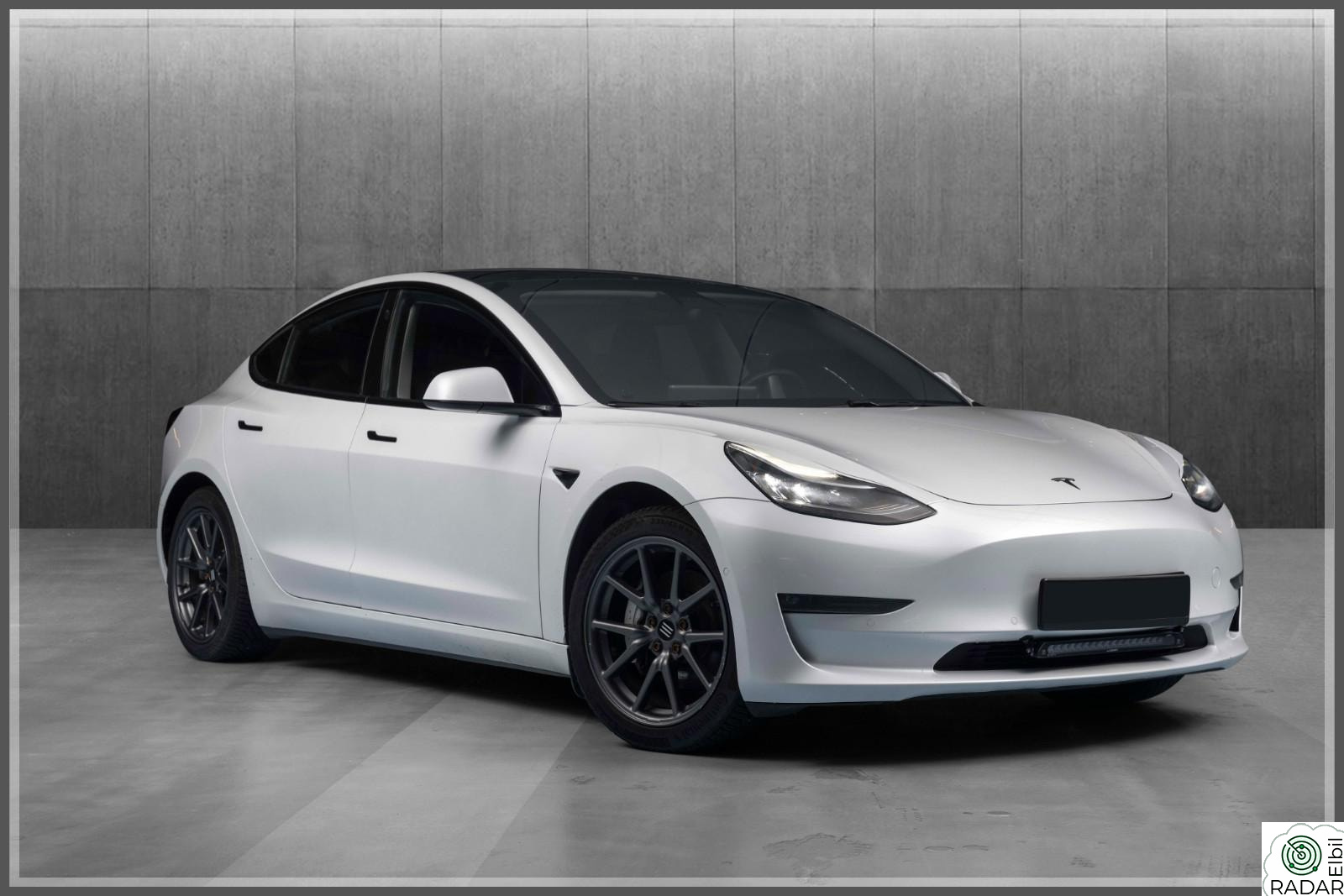 TESLA Model 3 LR AWD , Premium Lyd , Krok