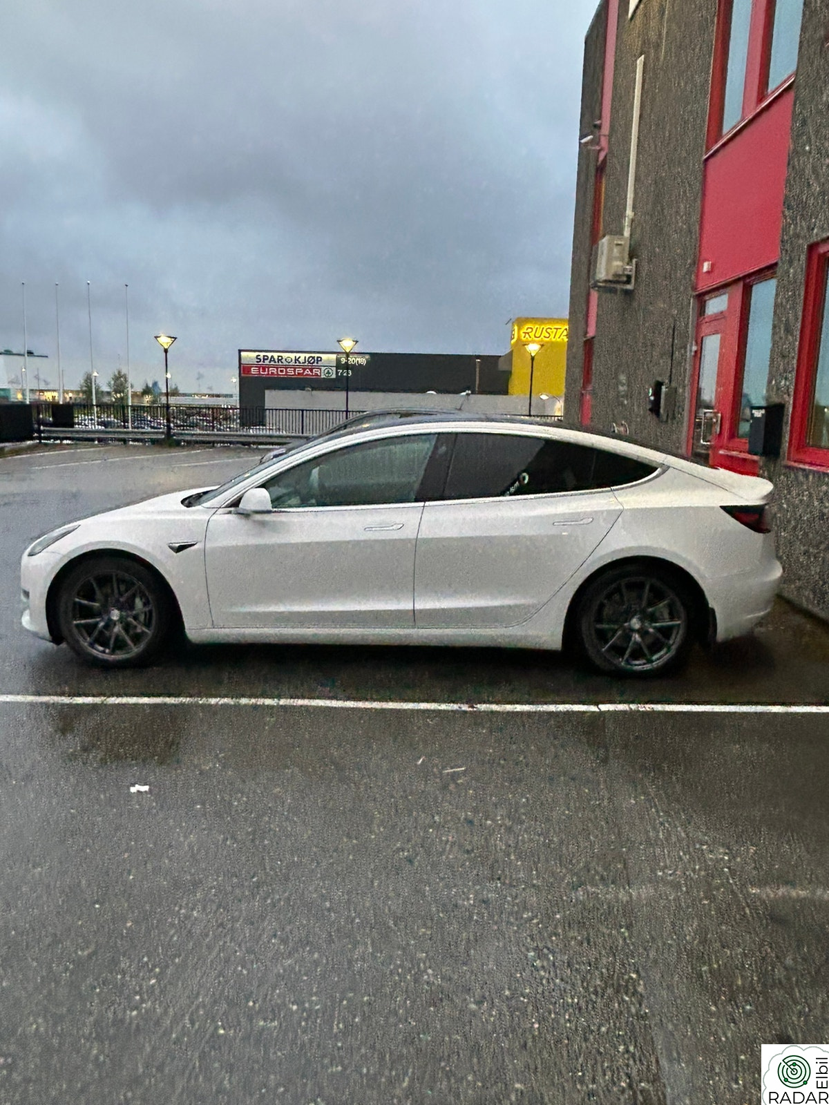 TESLA Model 3 Long Range AWD
