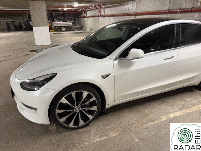 TESLA Model 3 Long Range AWD