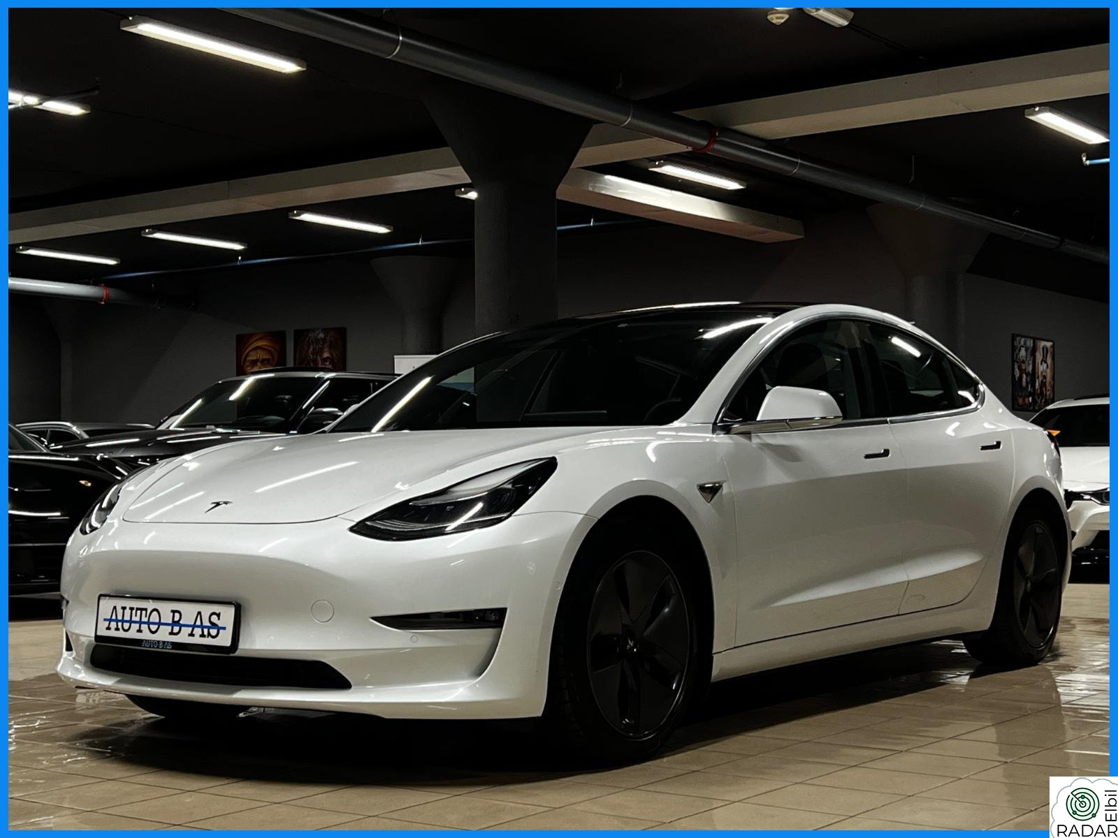 TESLA Model 3 LongRange / 4x4 / Skinn / 360kamera / Premium