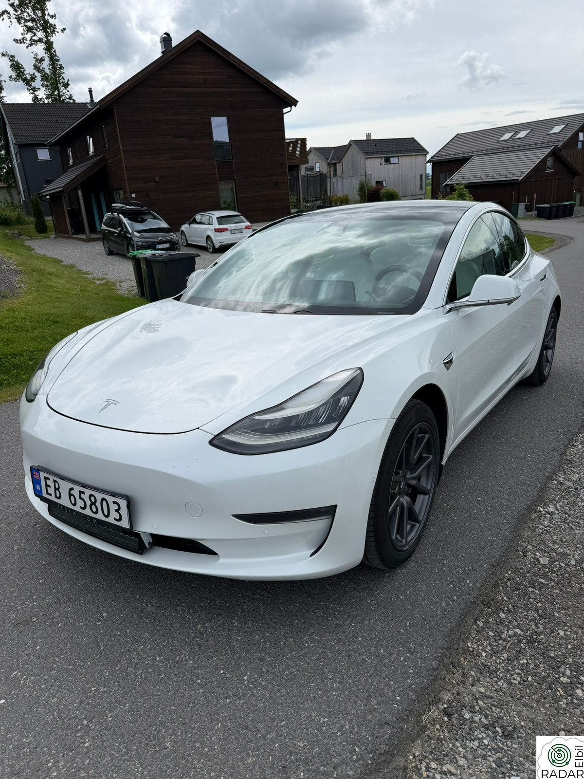 TESLA Model 3 Long Range AWD
